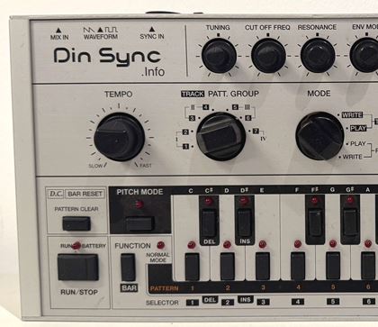various-DIN Sync RE-303 Bass Line replica!